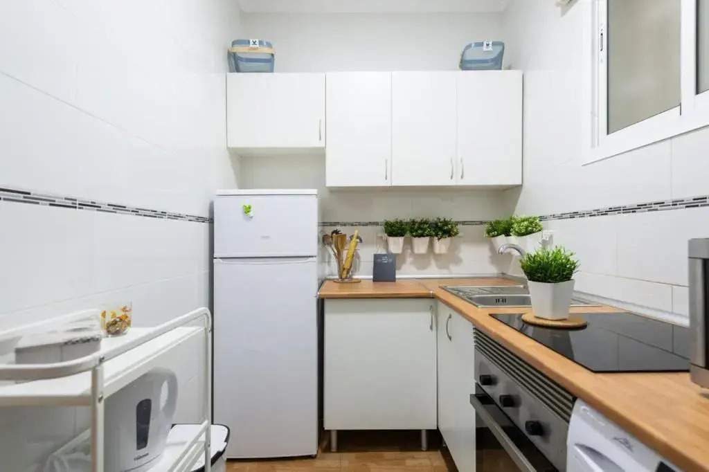 Charming 2 rooms Apartment, 3 beds, 8 min walk to Las Canteras Beach