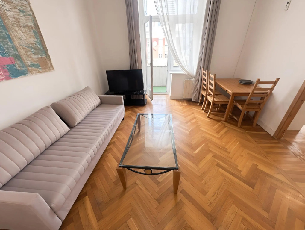 Good Room Guru на проспекте Кутузовский 24