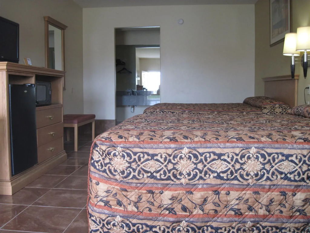 Texas Inn - Welasco/Mercedes