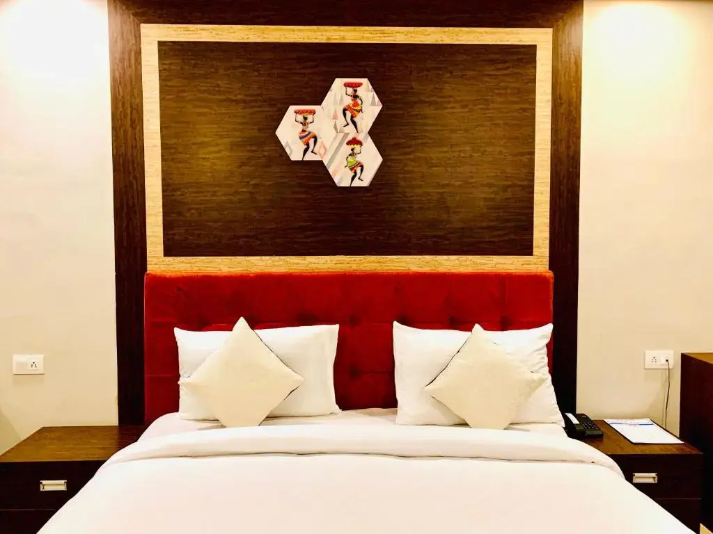 Hotel Reliance