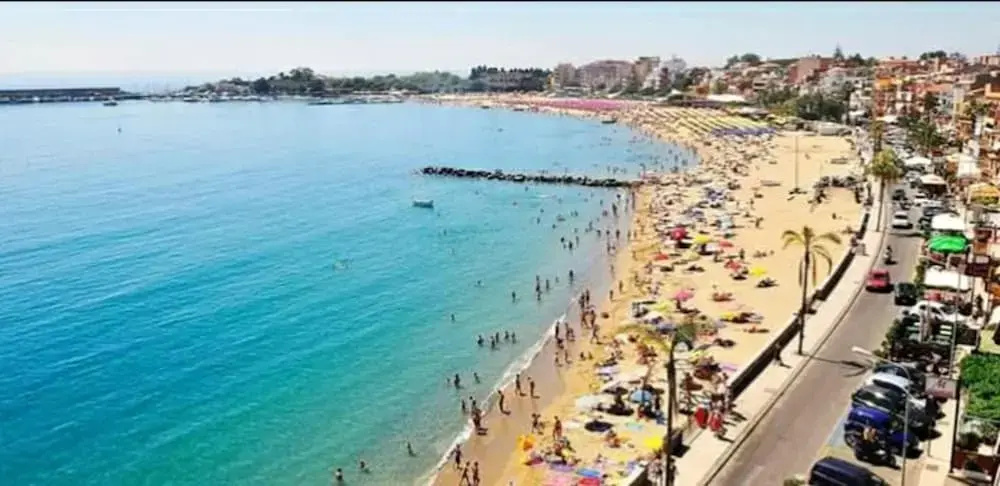 Apartment with One Bedroom in Giardini Naxos , with Wonderful Sea View And Furnished Terrace - 50 M From the Beach