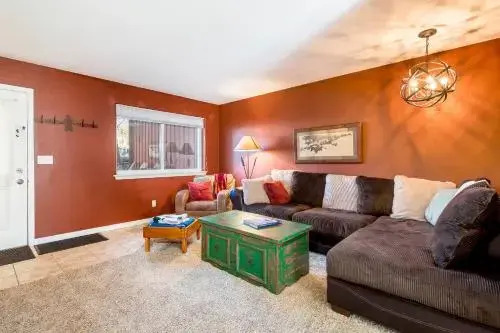 3473 Sunburst Ct - 3 Br Condo