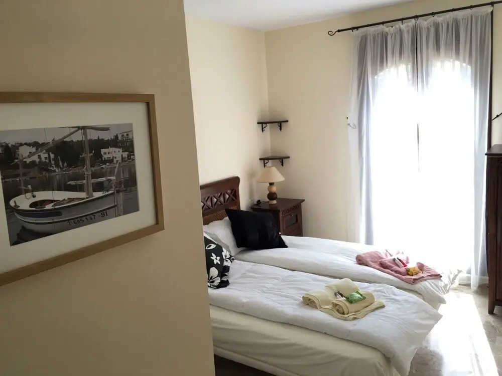 Beautiful 2-bed/ Bathrooms Estepona Apartment