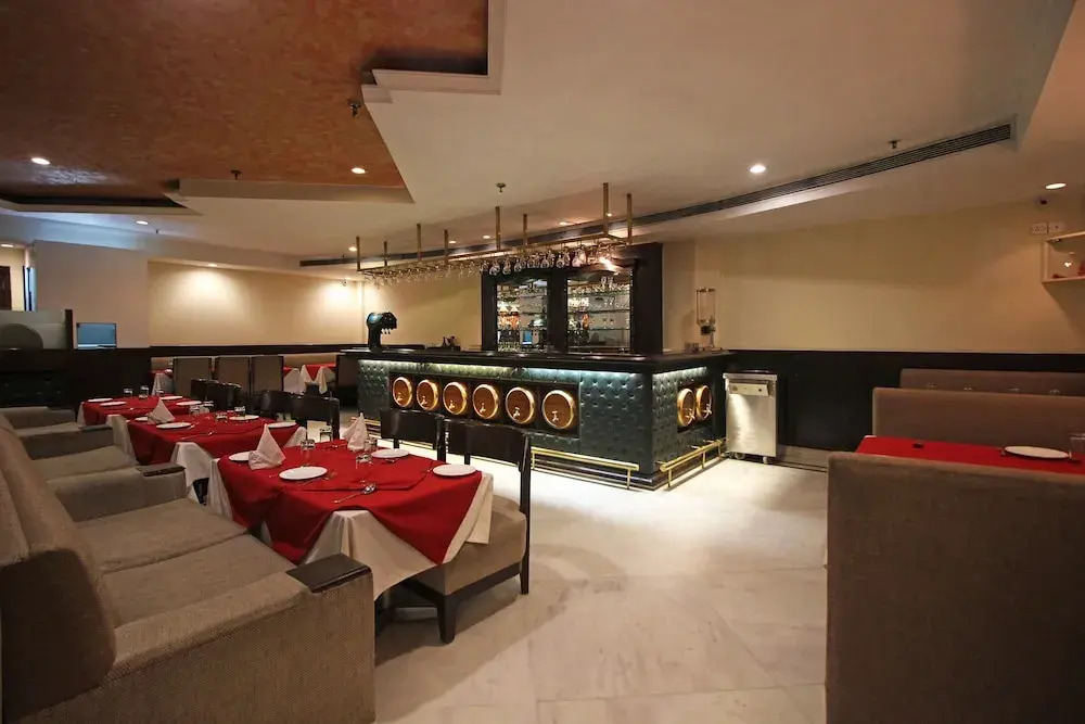 OYO 5915 Hotel Swagath