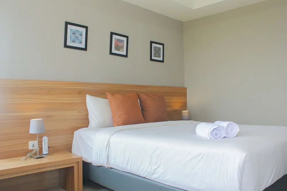Japanese Style 1BR Apartment at Mustika Golf Residence By Travelio