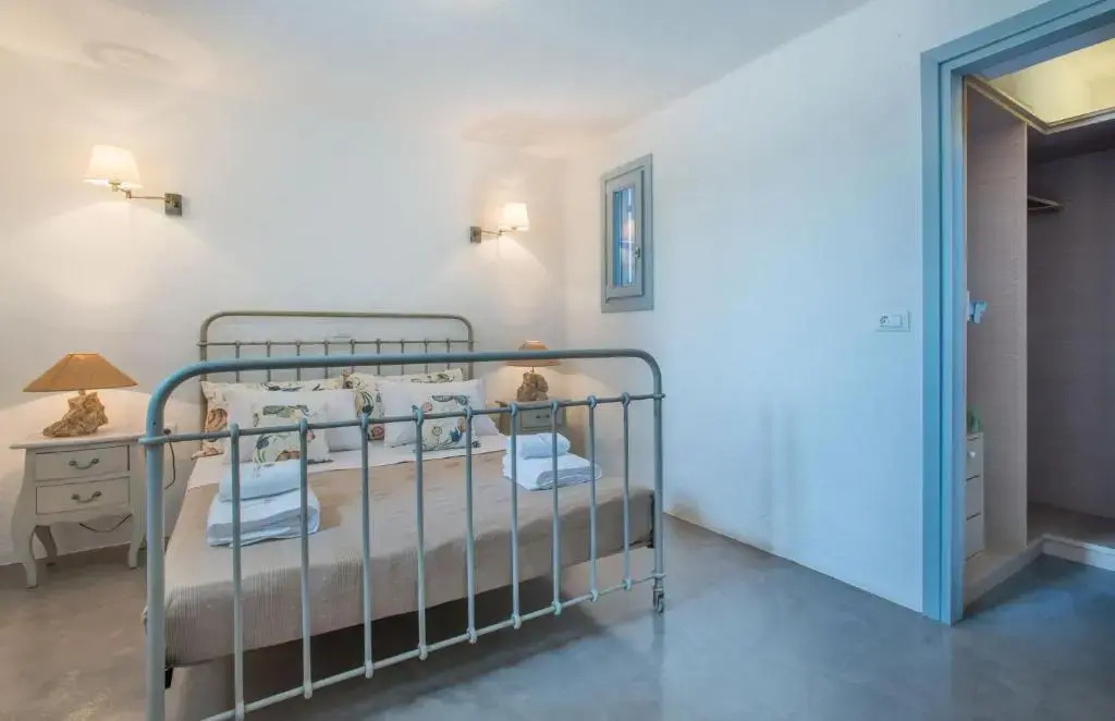Aelia Paros Villas Master Villa With Sea View and Private Pool Up to 6 Persons