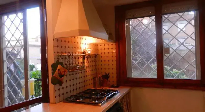 Lucys Holiday House