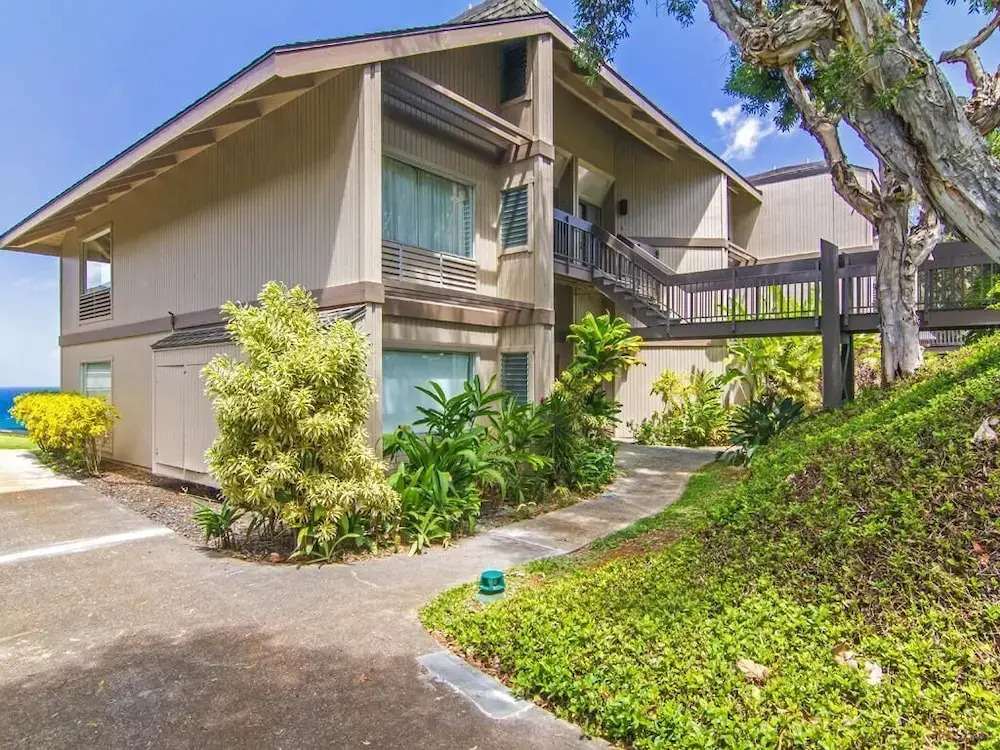 Pali Ke Kua by Oceanfront Realty