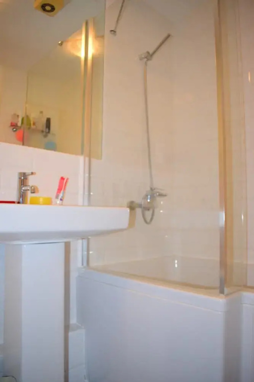 2 Bedroom Flat in North London