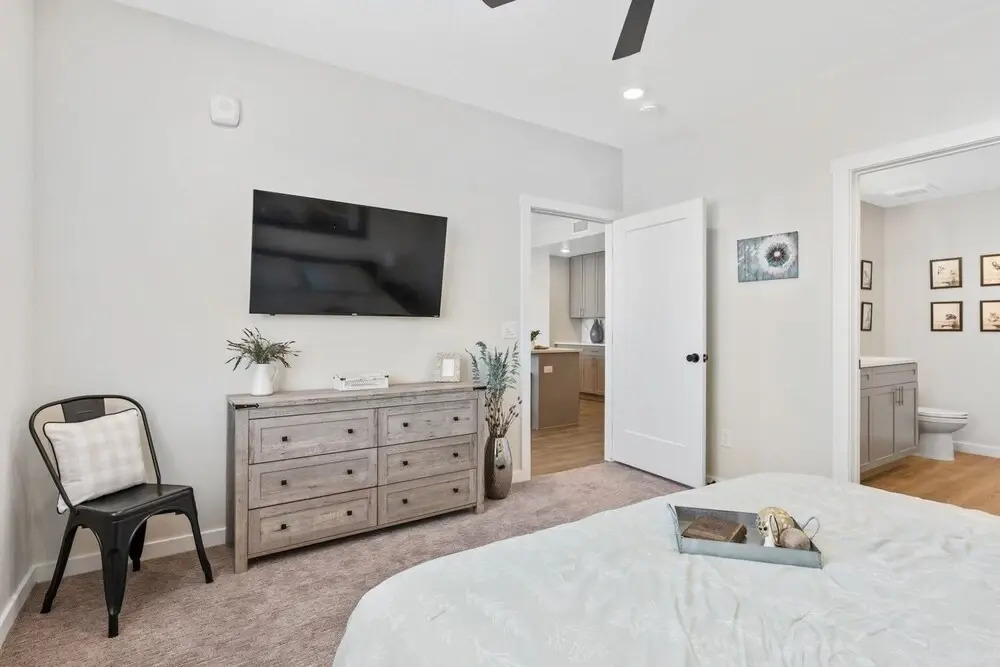 Family Friendly Lagoon Get Away 2 Bedroom Condo