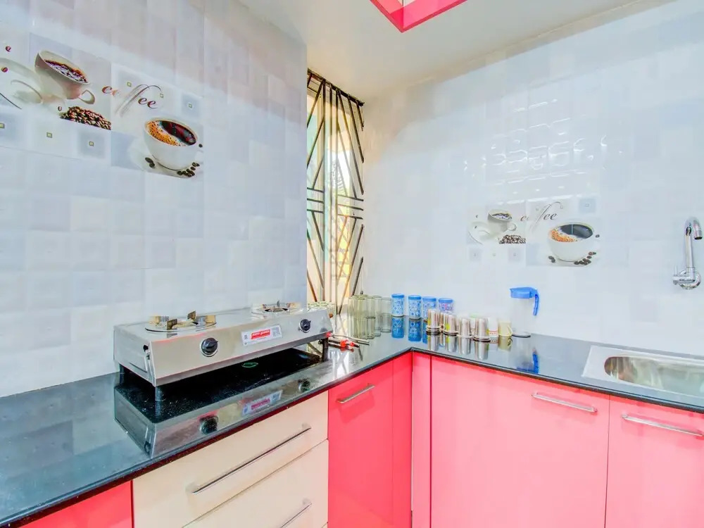 Oyo Home 23219 Bright Studio
