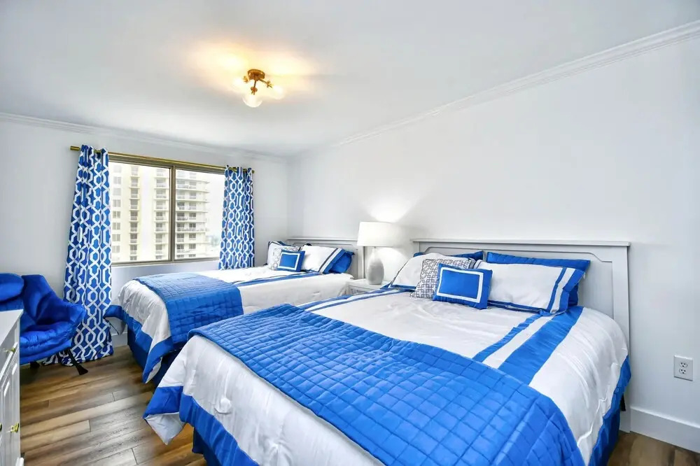 Remodeled, Open Airy Condo, With Full Access , 1706 Brighton 3 Bedroom Condo