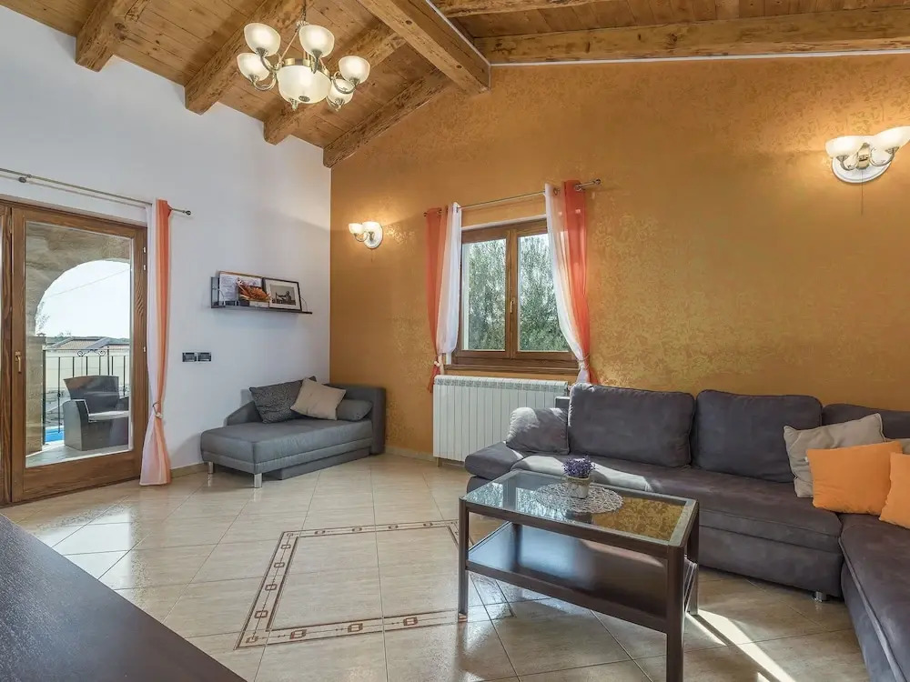 Villa with Private Pool Just 10 Minutes Drive From the Beach And Porec Center