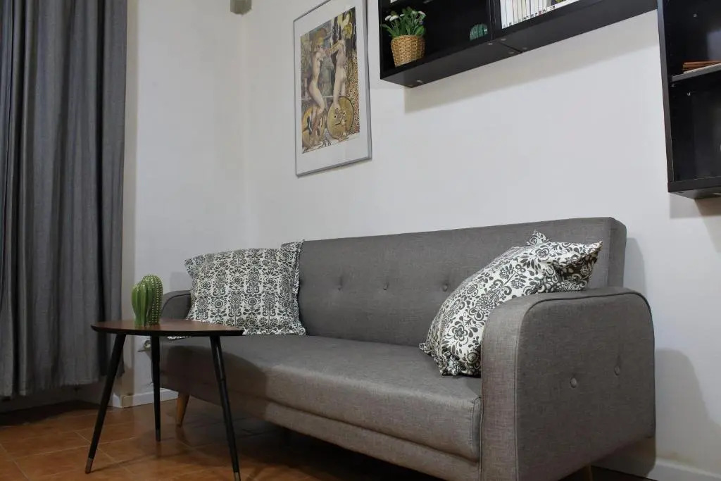 Crystal Ship Apartments