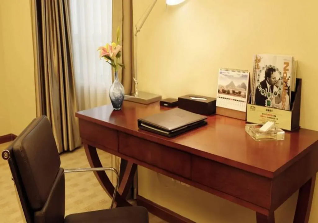 Sovereign International Hotel