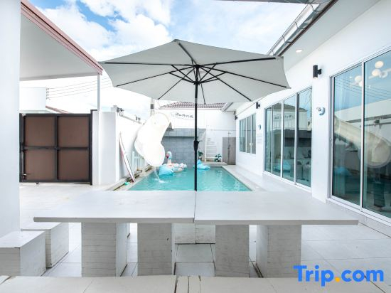 Mina Pool Villa