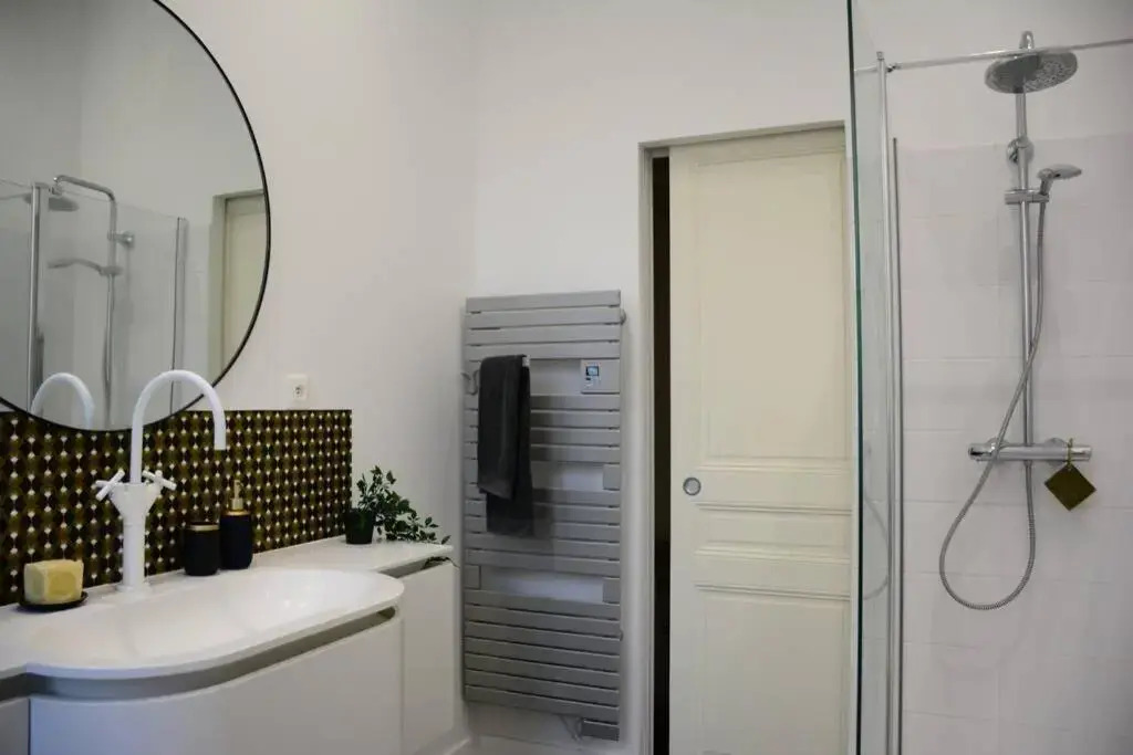 85 M2 Centre Ville 2 Mn Vieux Port Au Calme