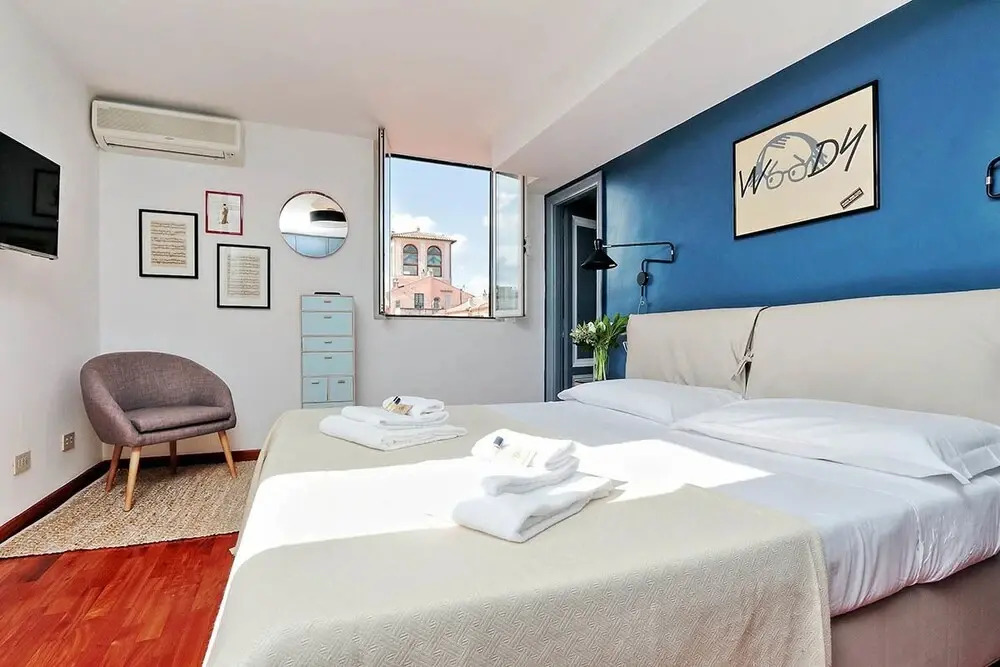 Rome Accommodation - Piazza di Spagna I