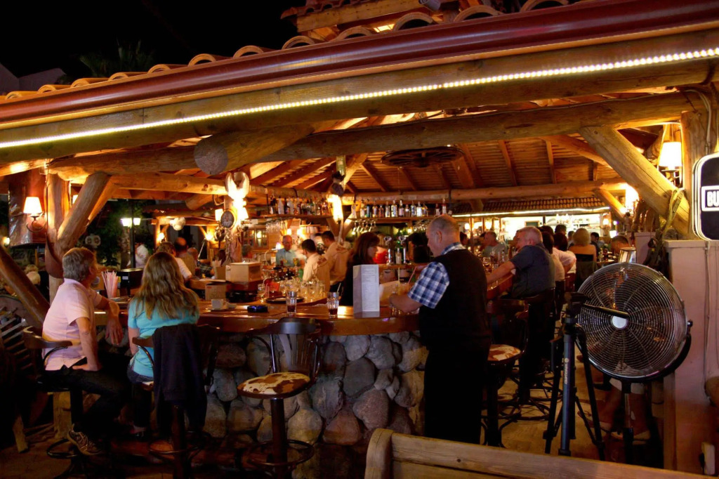 Flying Dutchman Hotel