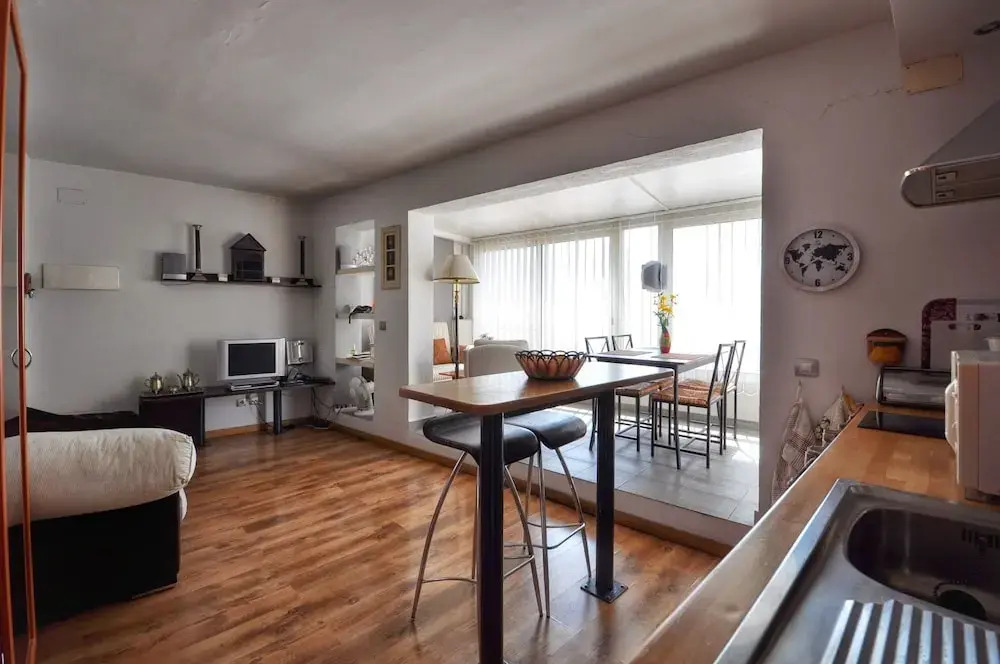 Apartment Orange