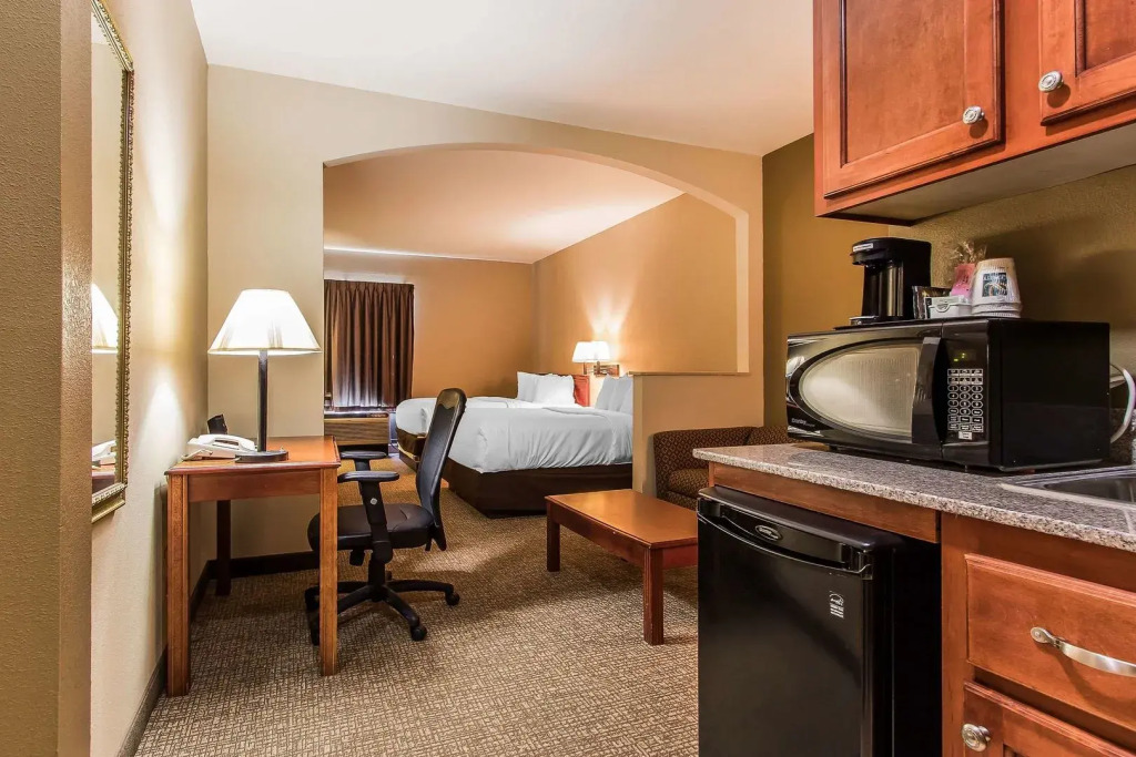 Quality Suites New Iberia