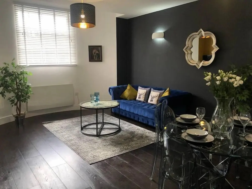 Kings House by Karah Boutiques