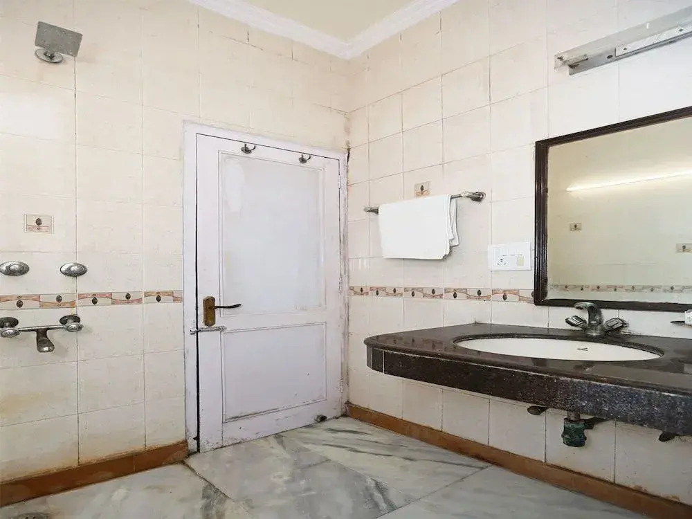 OYO 9606 City Centre Home
