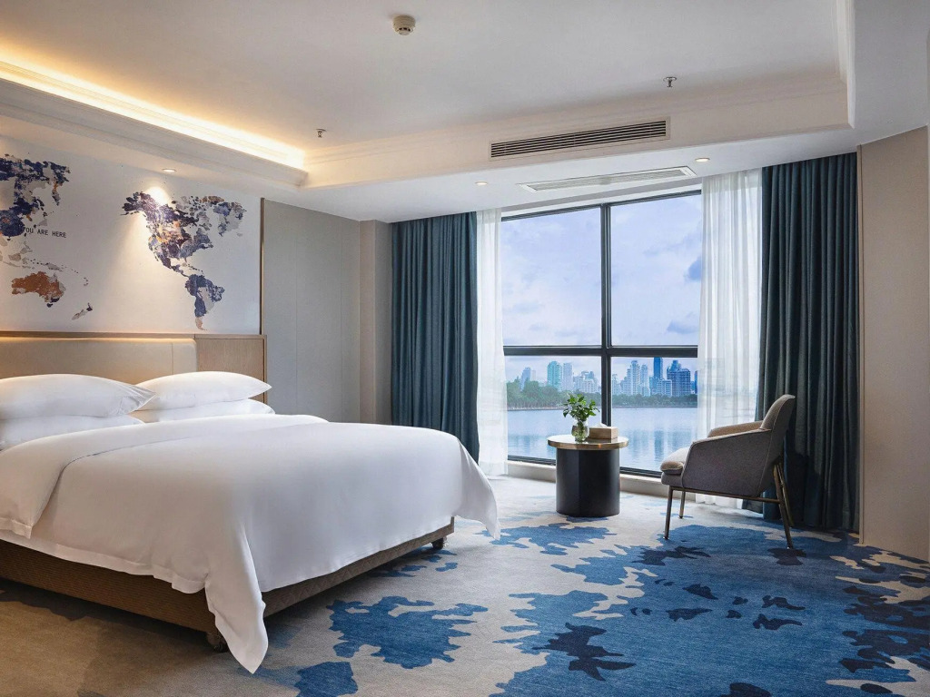 Vienna International Hotel Luogang Wanda Plaza