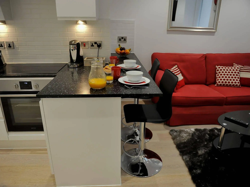 Select Serviced Accommodation - Garrard House