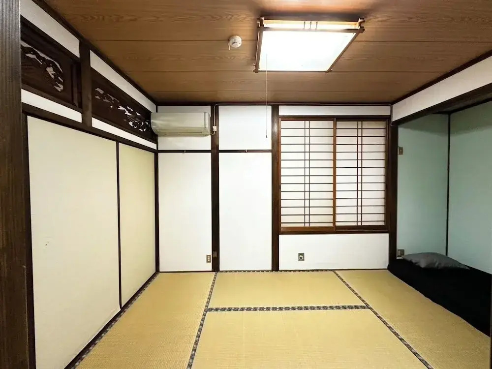 Asobiya House Iki