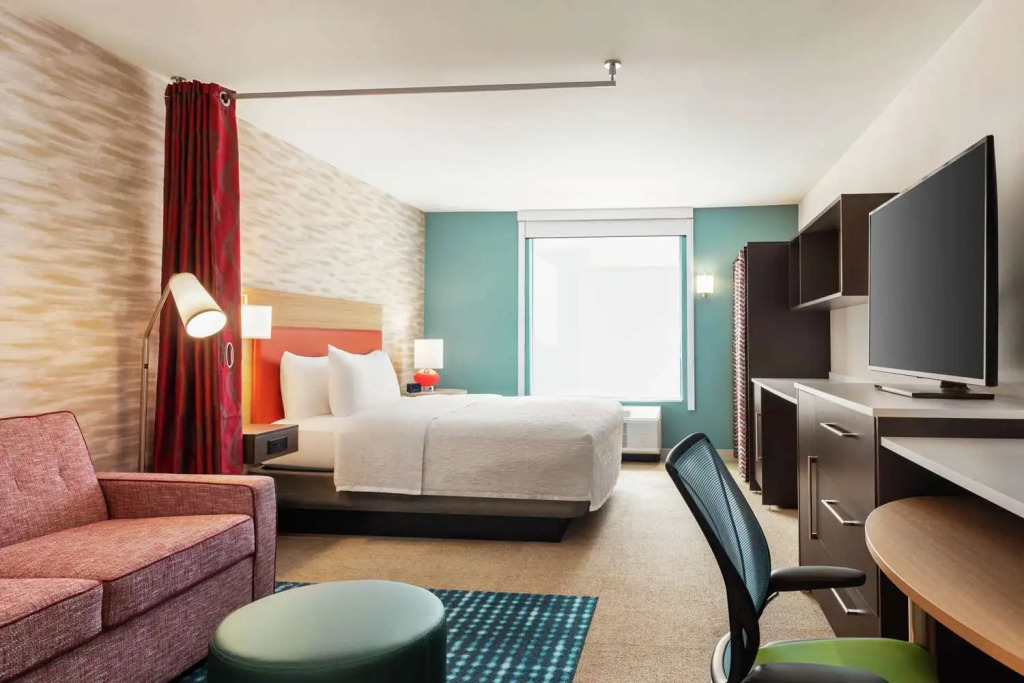 Home2 Suites By Hilton Milwaukee West