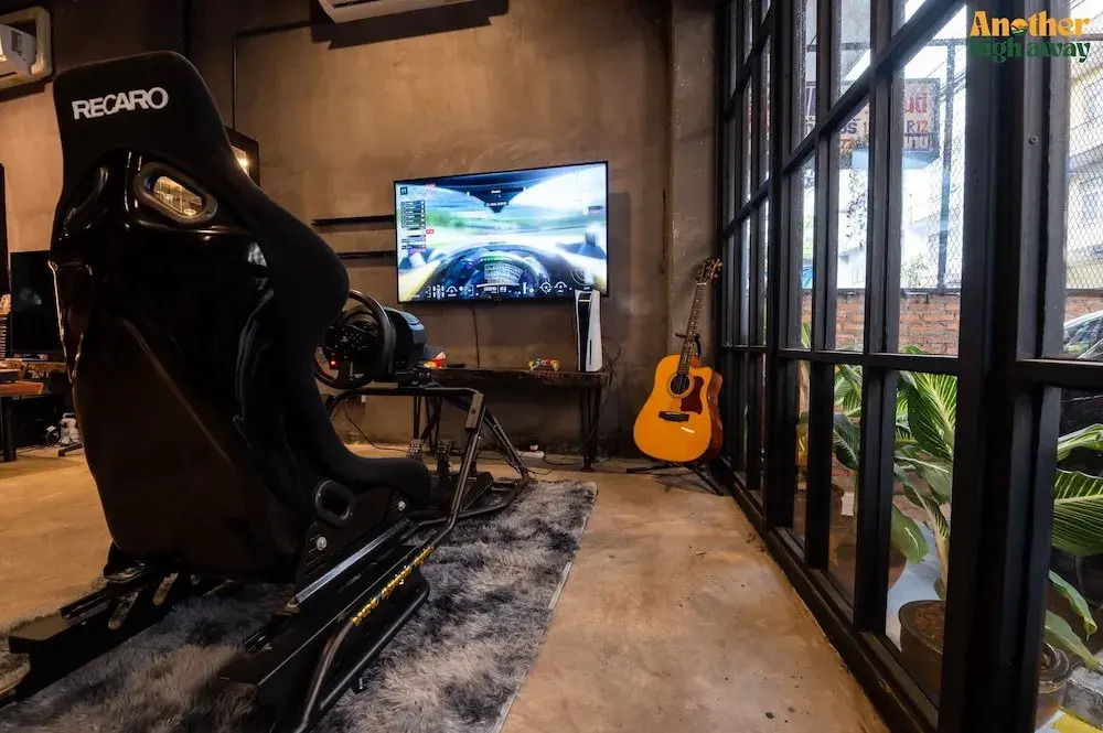 Another High Away Hostel - Bangkok