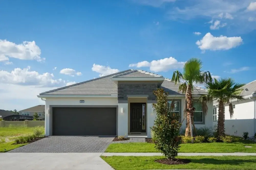 ACO PREMIUM – 6 bd with pool (1736)