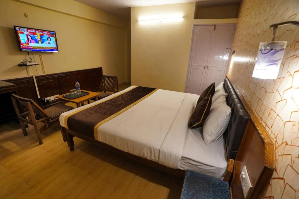 Hotel Atithi Mall Road
