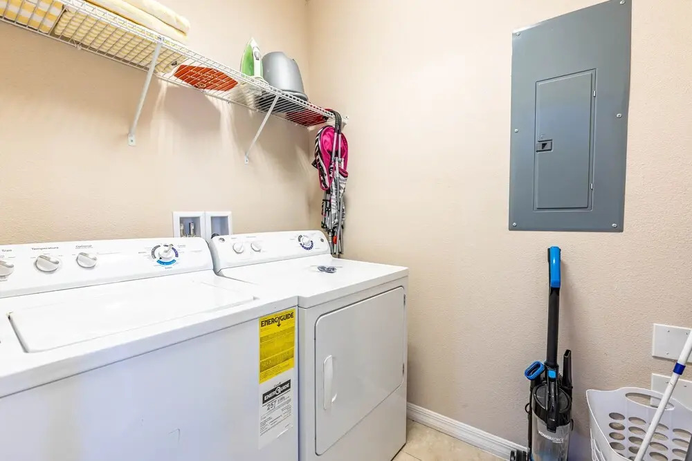 Brand New Luxury Townhome w/ Pvt Pool Close to Disney Parks by Redawning