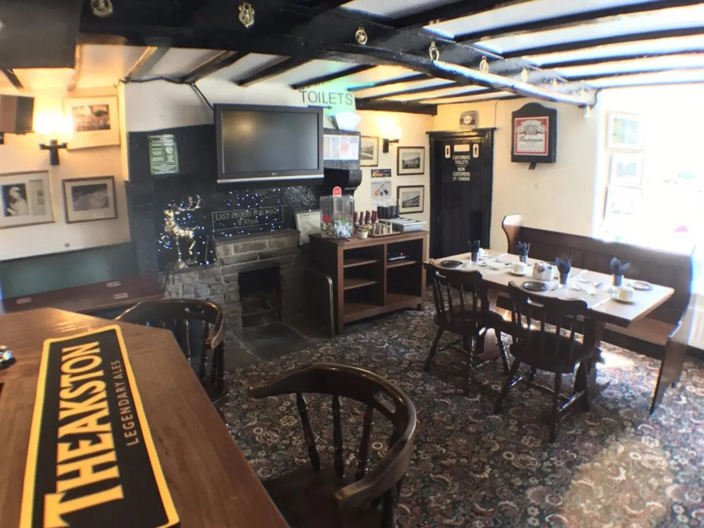 The Fox & Hounds Inn