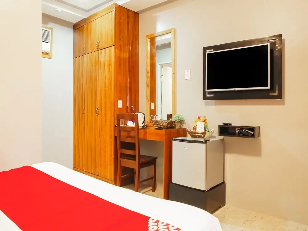 OYO 484 Gonzala Suites