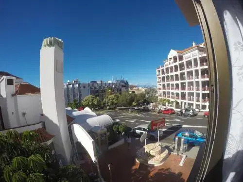 Los Diamantes Complex