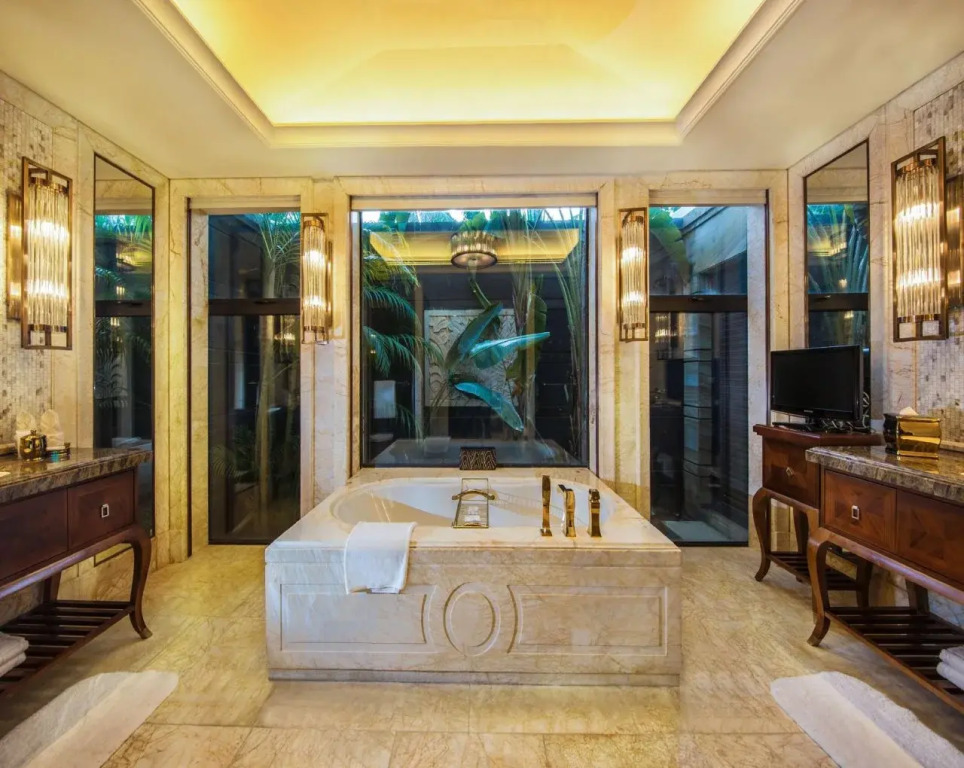 Wanda Reign Resort & Villas Sanya Haitang Bay