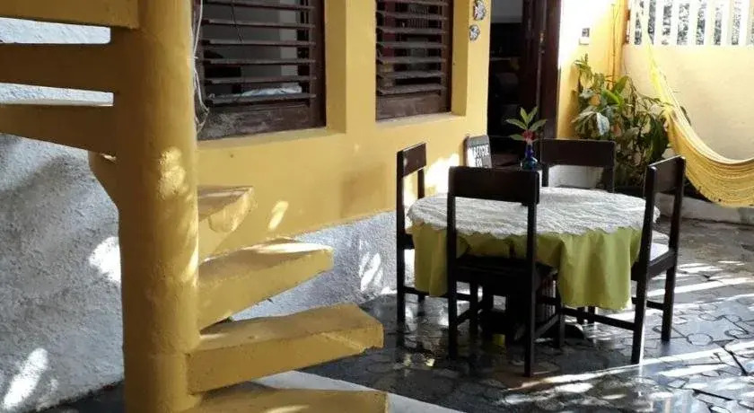 Roses hostel e pousada
