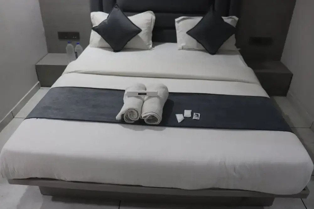 R K Villa HOTEL