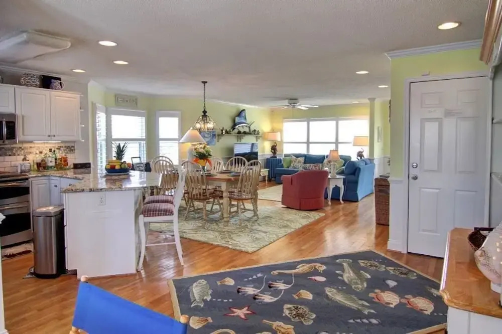 Turtle Cove (formerly Fiddler's Green) 4 Bedroom Home by RedAwning