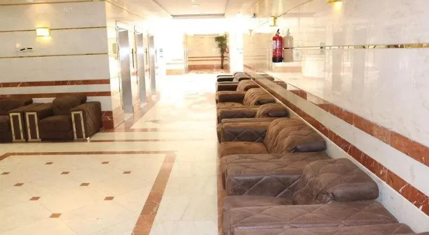 Iskan Hotel 4