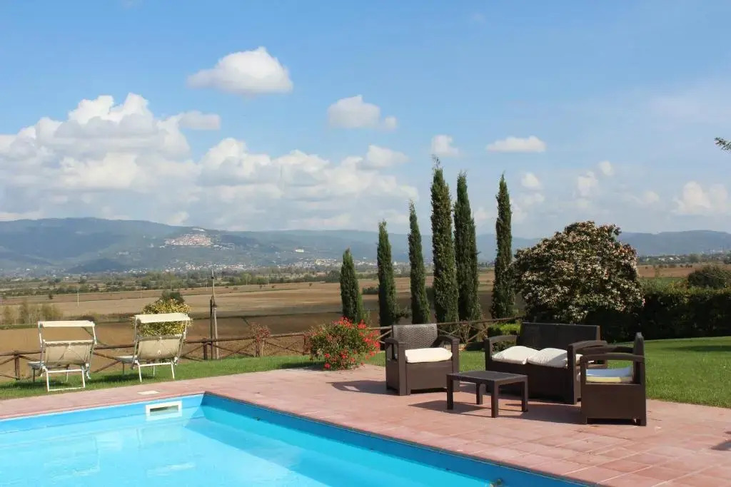 The Estate 1760 - Holiday in Cortona