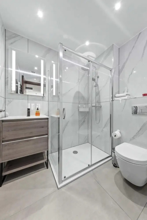 Serviced Studio Flat Near Camden Euston Station