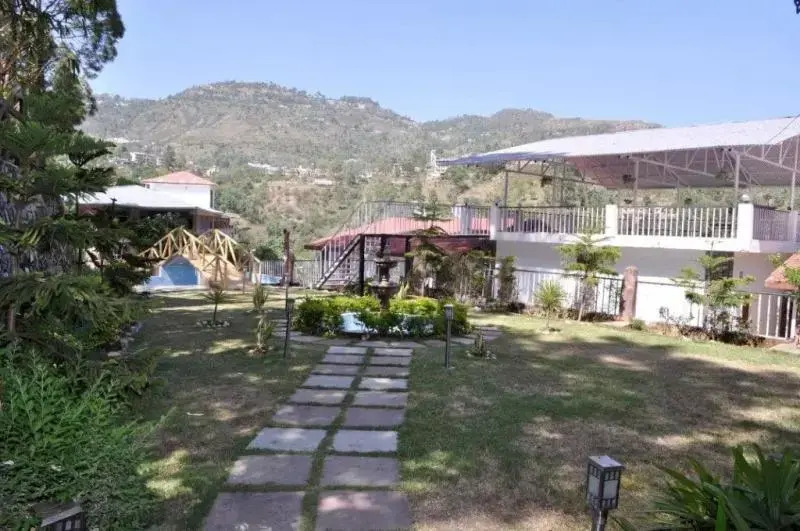 Sea Hawk - Luxury Hill Resort 4 mins from Bhimtal Lake