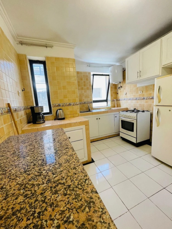 Charming Getaway in Casablanca Maroc, Cozy Home With Thoughtful Amenities