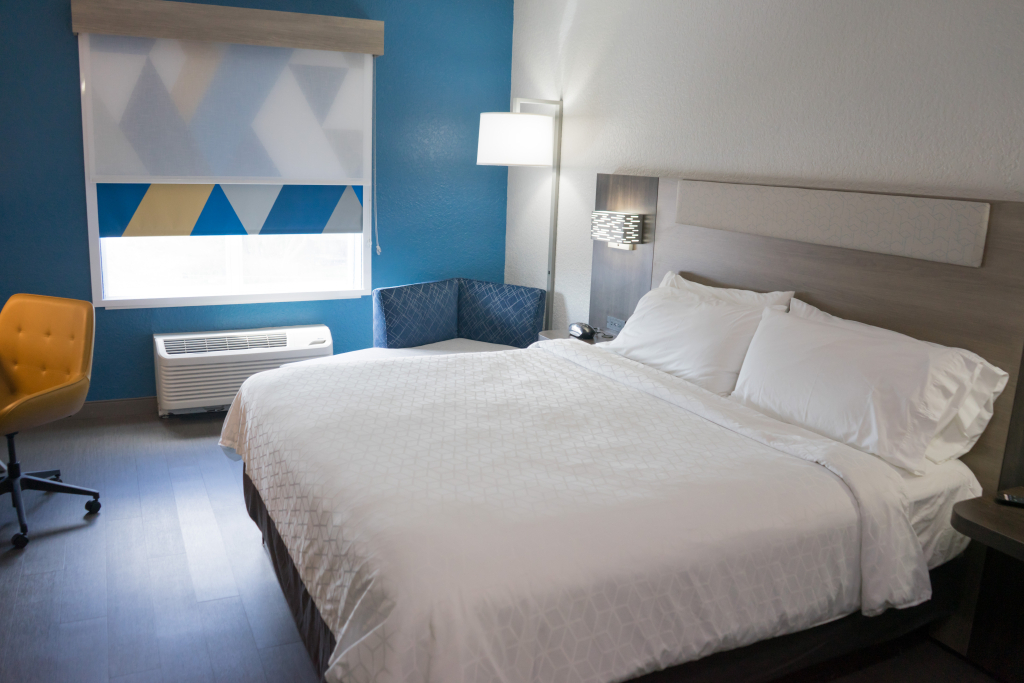 Holiday Inn Express & Suites Lakeland North I-4 by IHG