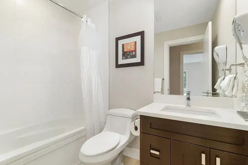 Opulent Oasis Exquisite 2Bedroom Retreat