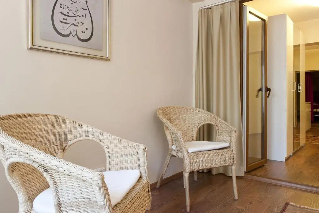 Aslan Apartments